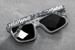 Quatro Sunglasses: Hydroshock Grey 4 Quatro Sunglasses: Hydroshock Grey -Heat Wave Visual hydroshock1