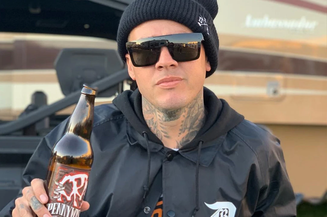 Quatro Sunglasses: BLACK/BLACK Quatro Sunglasses: BLACK/BLACK -Heat Wave Visual quatroblacklack