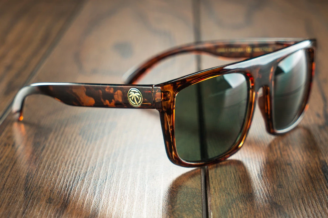 Regulator Sunglasses: Tortoise Regulator Sunglasses: Tortoise -Heat Wave Visual tortnew
